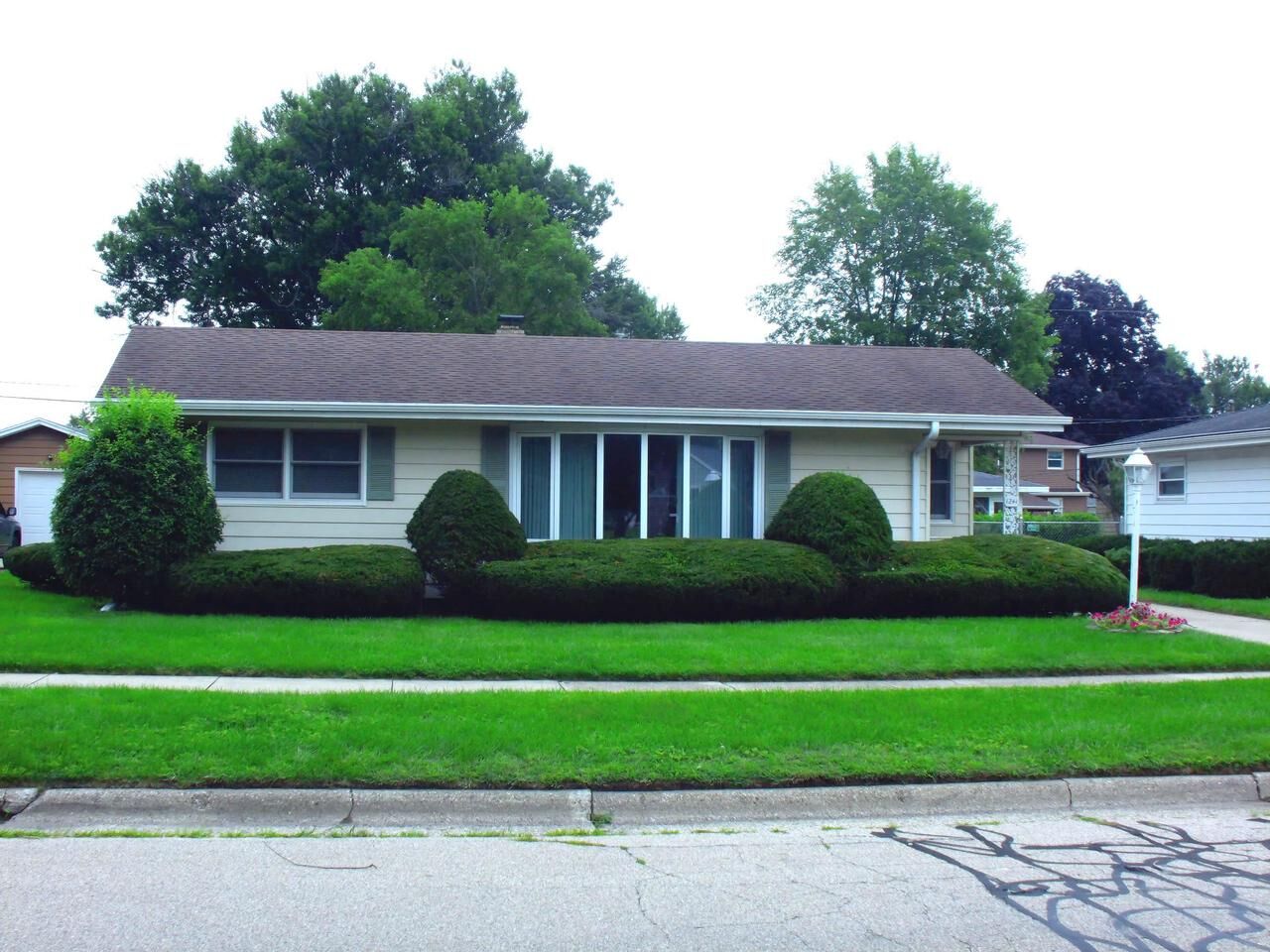 Property Photo:  1241 South Pearl Street  WI 53546 