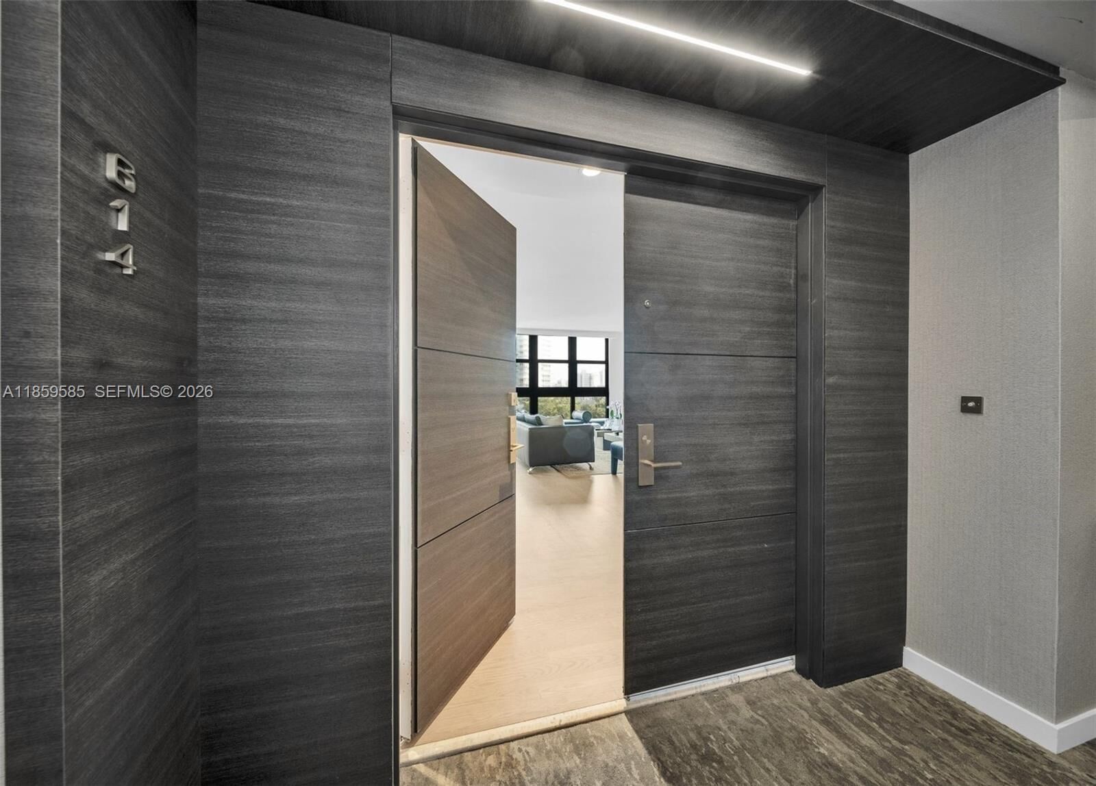 Property Photo:  9 Island Ave 614  FL 33139 