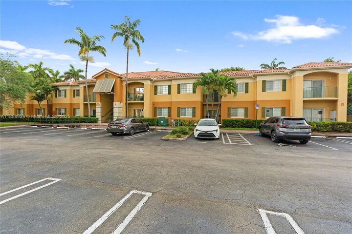 7230 NW 114th Ave 202  Doral FL 33178 photo