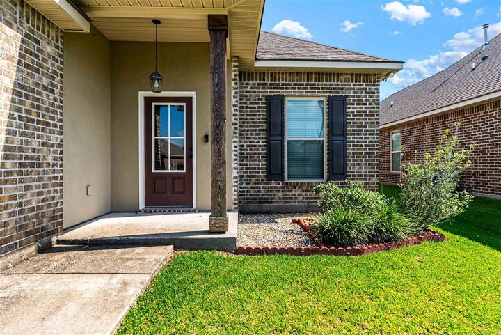 Property Photo: 4813 Bennington Road LA 70647