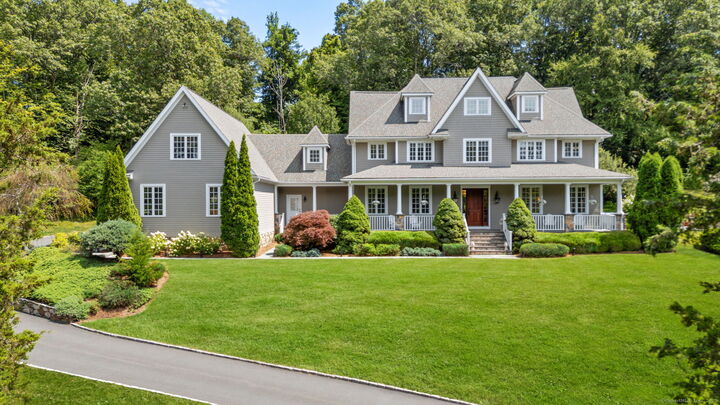 Property Photo:  2 Longwood Drive  CT 06896 