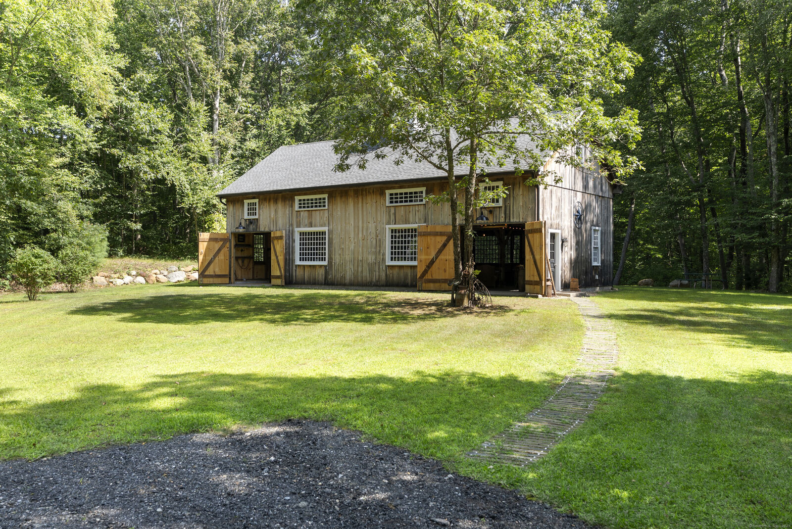 Property Photo: 586 Middletown Road CT 06415