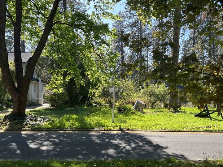 Property Photo:  3338 S Manito Blvd  WA 99203 