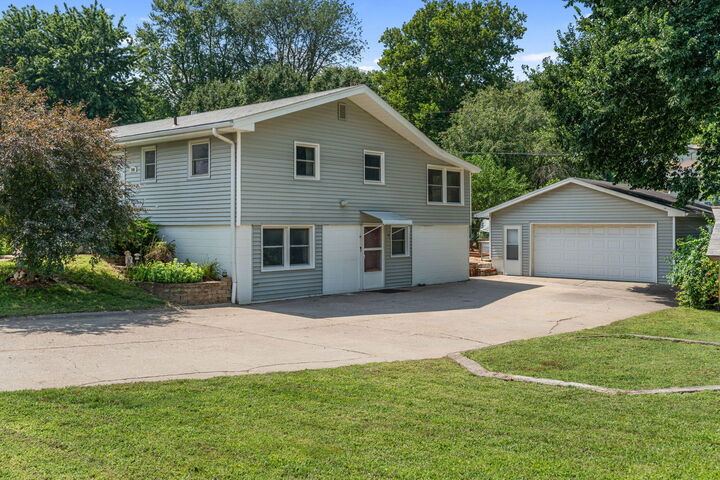 Property Photo:  190 Bennett  Avenue  IA 51503 
