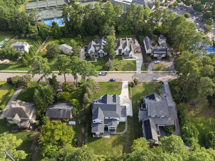 Property Photo:  812 Manchester Drive  NC 27609 