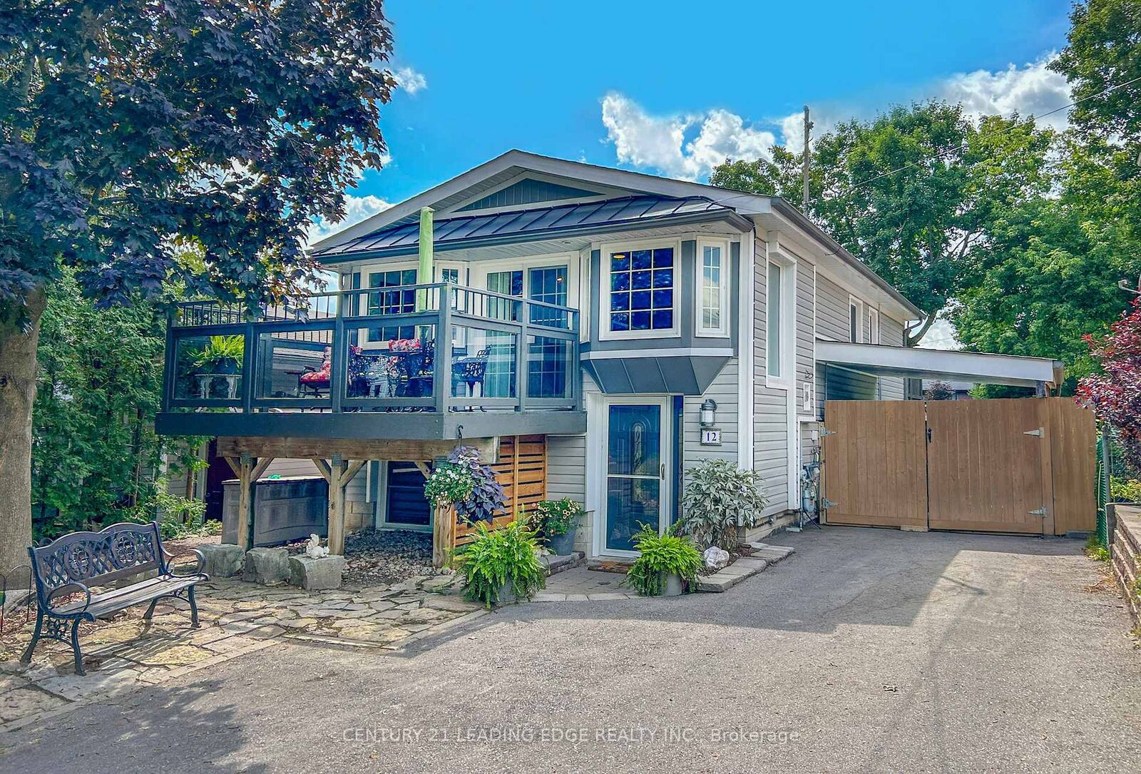 Property Photo: 12 Balson Boulevard ON L4A 2Y3