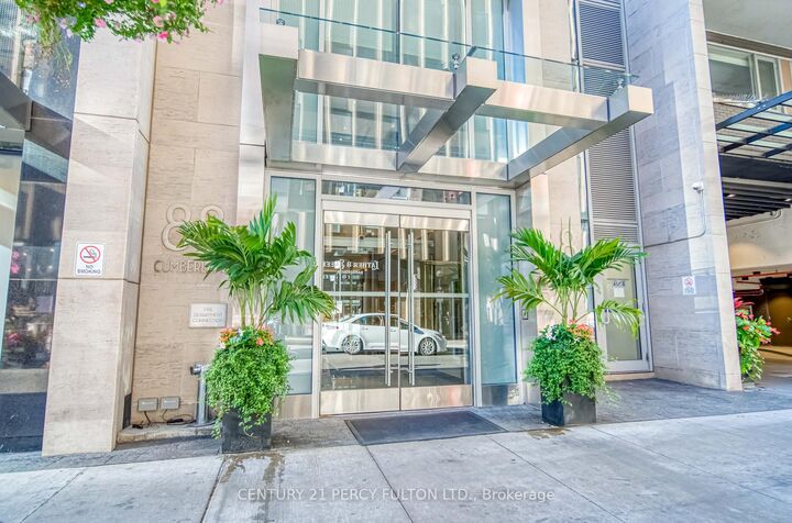 Photo de la propriété: 88 Cumberland Street 904 ON M5R 1B9