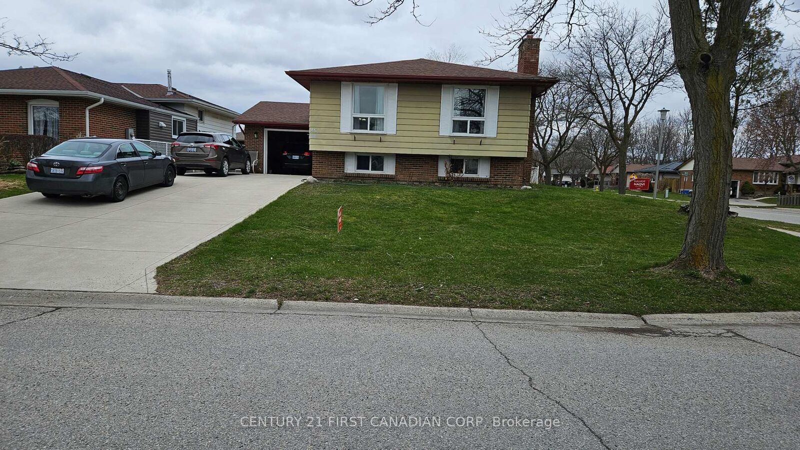 Photo de la propriété:  45 Locust Crescent  ON N6E 2K1 