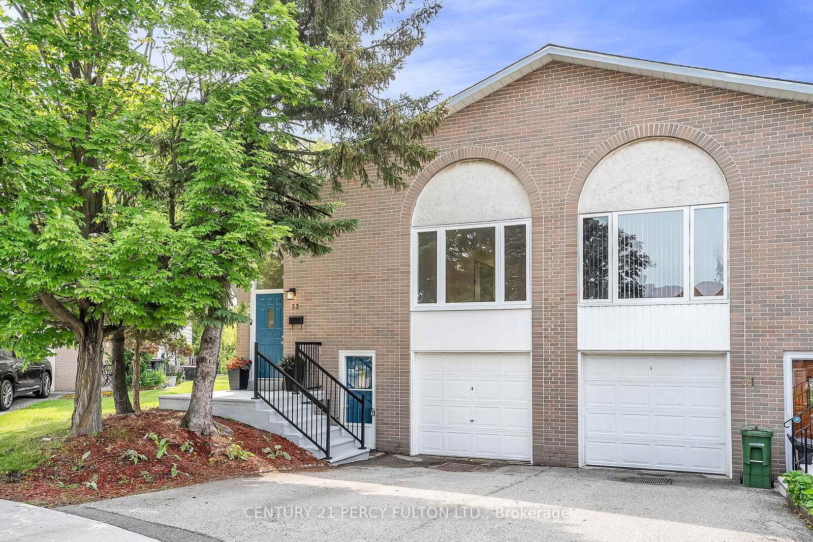 Photo de la propriété: 33 Pettibone Square ON M1W 2J1