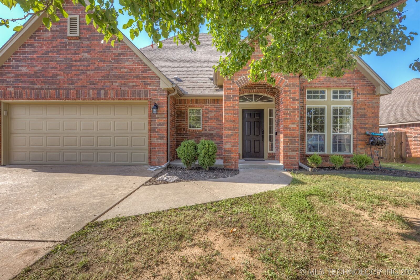 Property Photo:  1704 W 120th Court S  OK 74037 