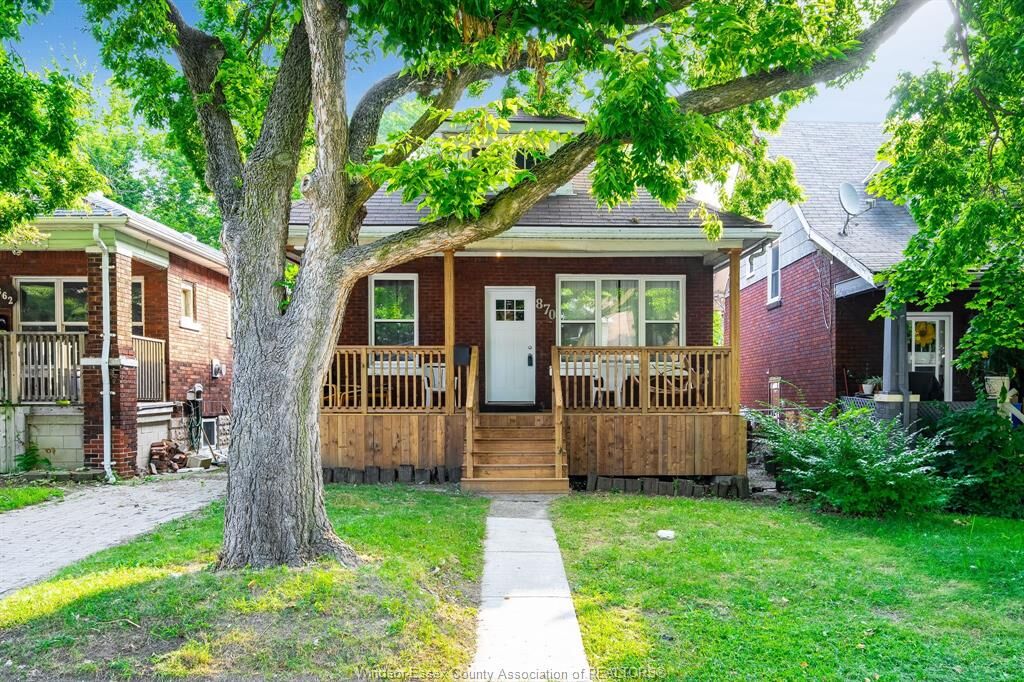 Property Photo:  870 Curry  ON N9B 2C2 