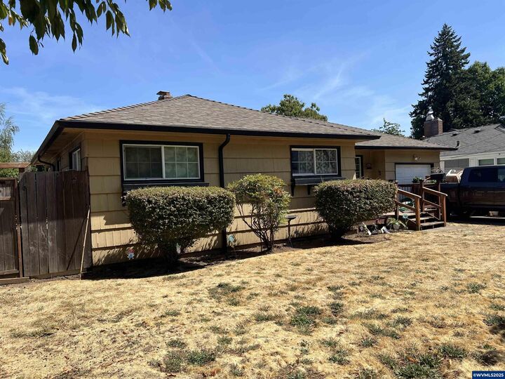 2310 Mountain View Dr  Salem OR 97302 photo