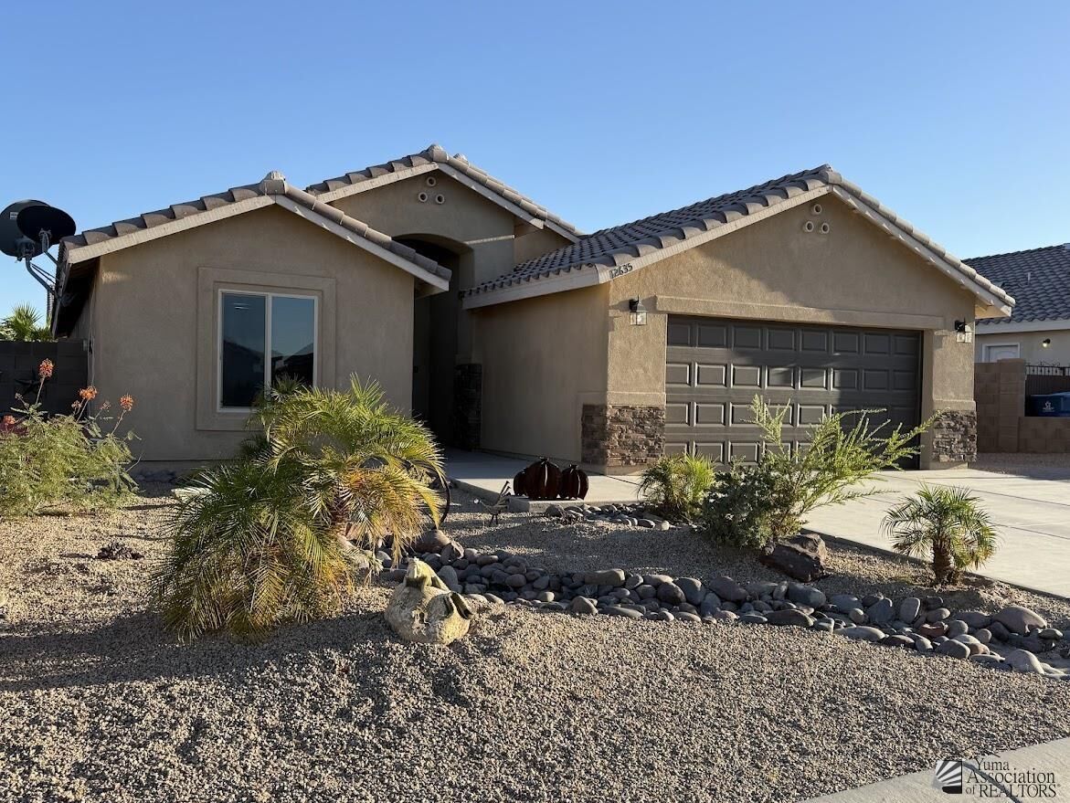 Property Photo:  12635 E 48 Dr  AZ 85367 