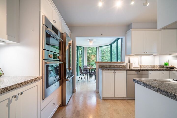 Photo de la propriété:  338 Taylor Way 4A  BC V7T 2Y2 