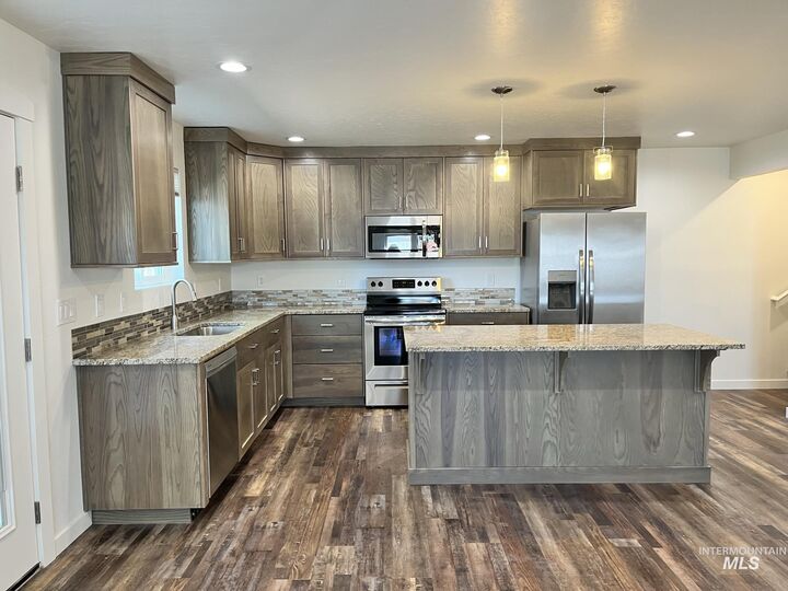 Property Photo: 1119 10th Ave So ID 83651