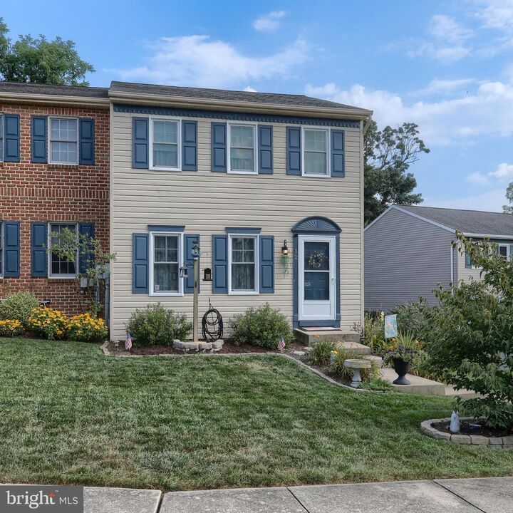 12 Michael Court  Ephrata PA 17522 photo