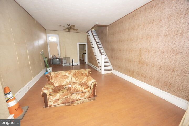Property Photo:  2736 N Mascher Street  PA 19133 