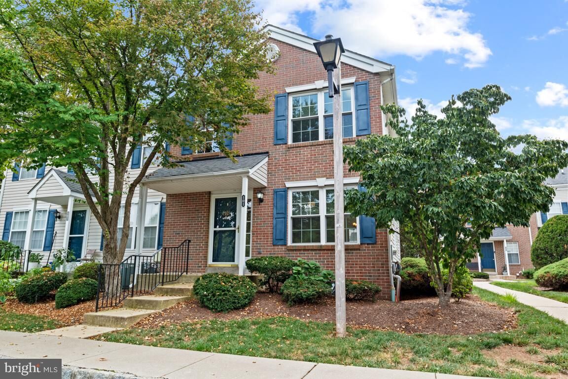 Property Photo:  101 Newport Court  PA 19438 