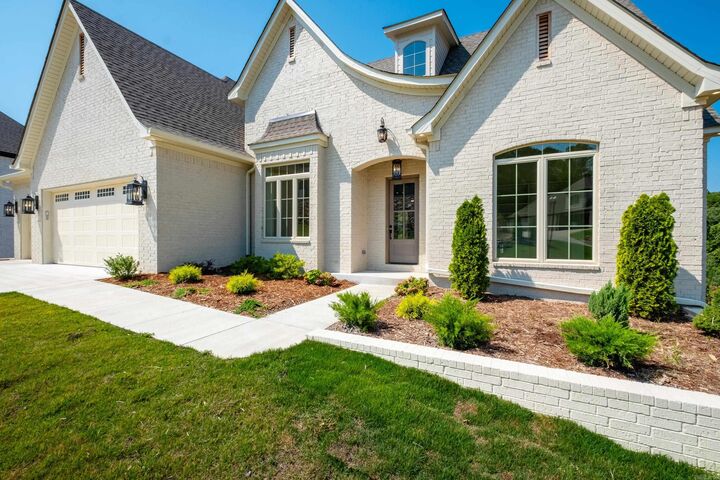 23 Falstone Drive  Little Rock AR 72223 photo