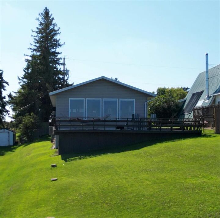 69 Centennial Drive  Neepawa MB R0J 1H0 photo