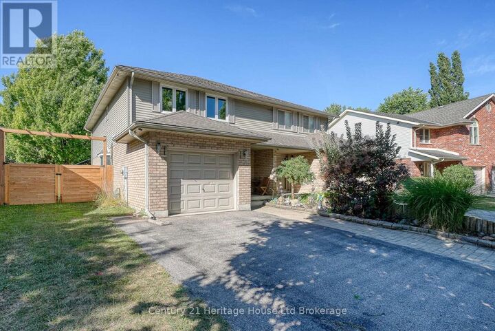 Property Photo:  5 Mohican Drive  ON N4T 1H4 