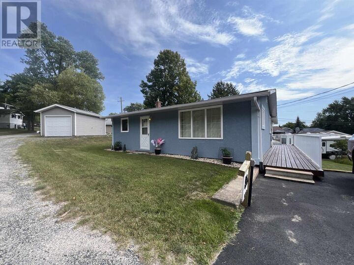 Property Photo:  109 Houghton Road  ON P9N 4E1 