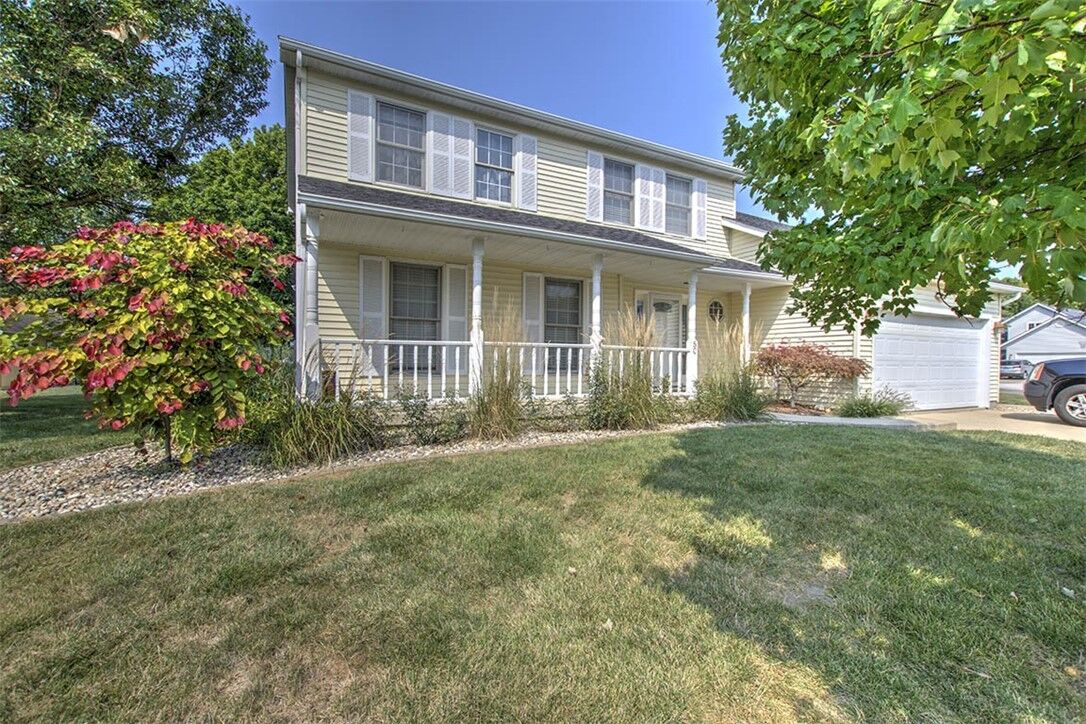Property Photo: 50 Country Club Estates IL 61951