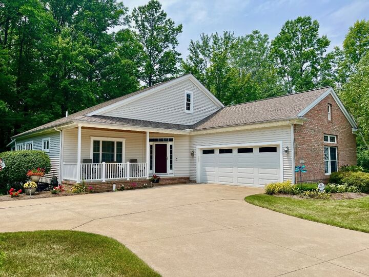 6965 Jefferson Court  Fairview PA 16417 photo
