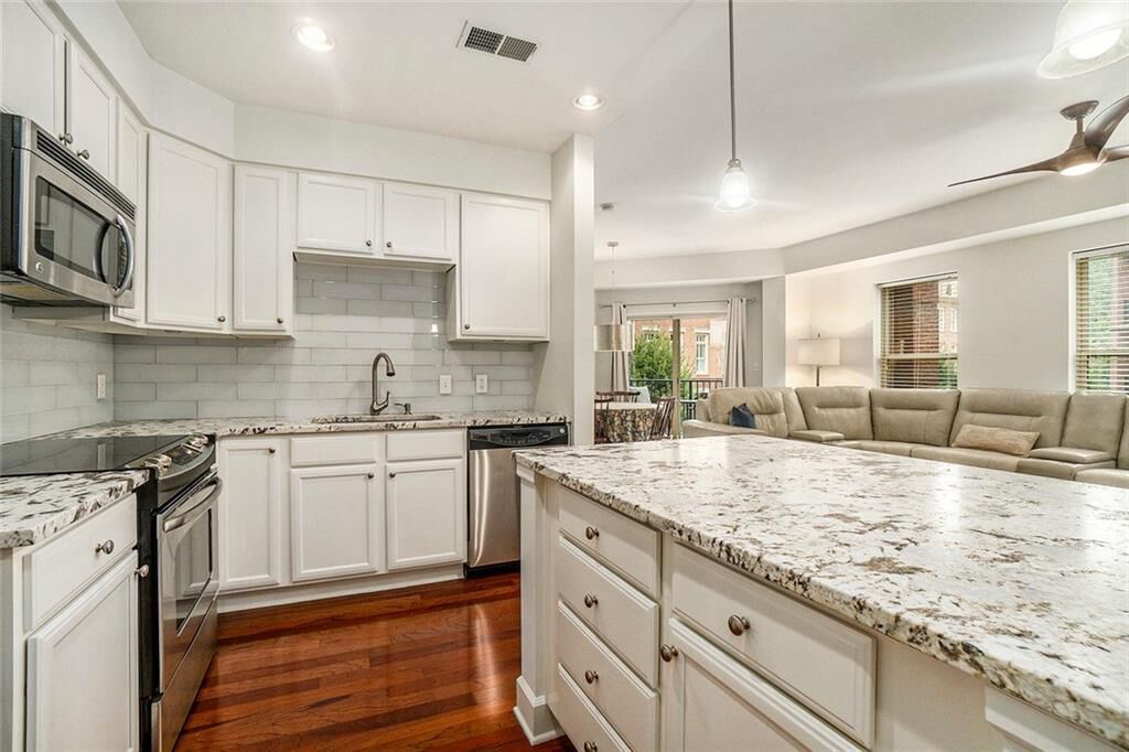 Property Photo:  200 River Vista Drive 307  GA 30339 