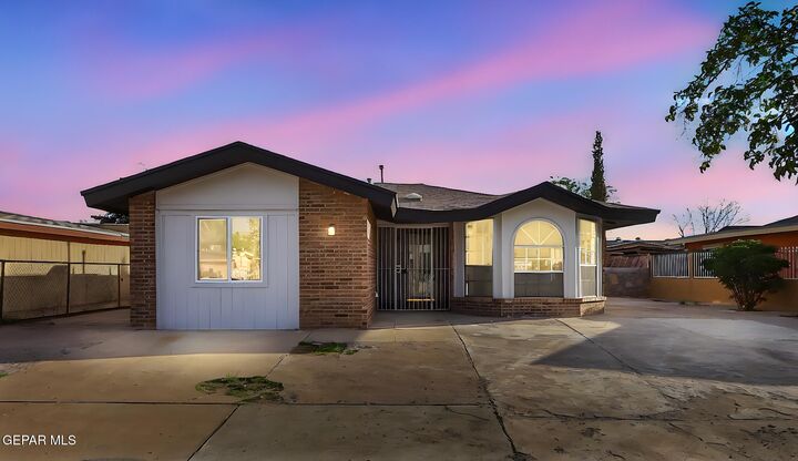 8433 Independence Drive  El Paso TX 79907 photo