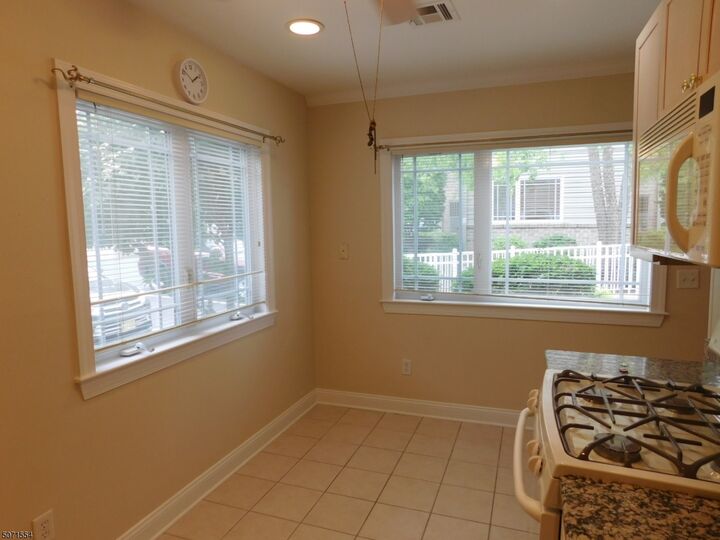 Property Photo: 34 Breckenridge Ter NJ 07405