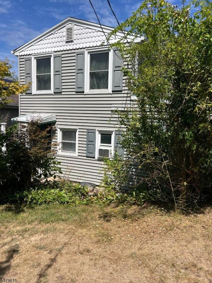 Property Photo: 7 Wildrose Rd NJ 07438