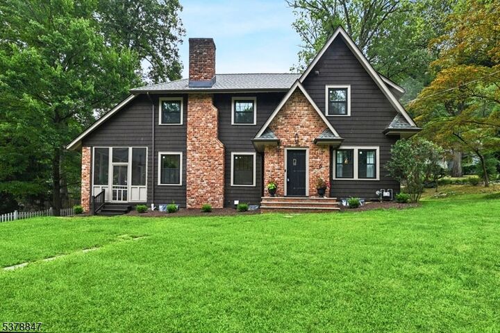 6 E Lake Blvd  Morris Twp. NJ 07960 photo