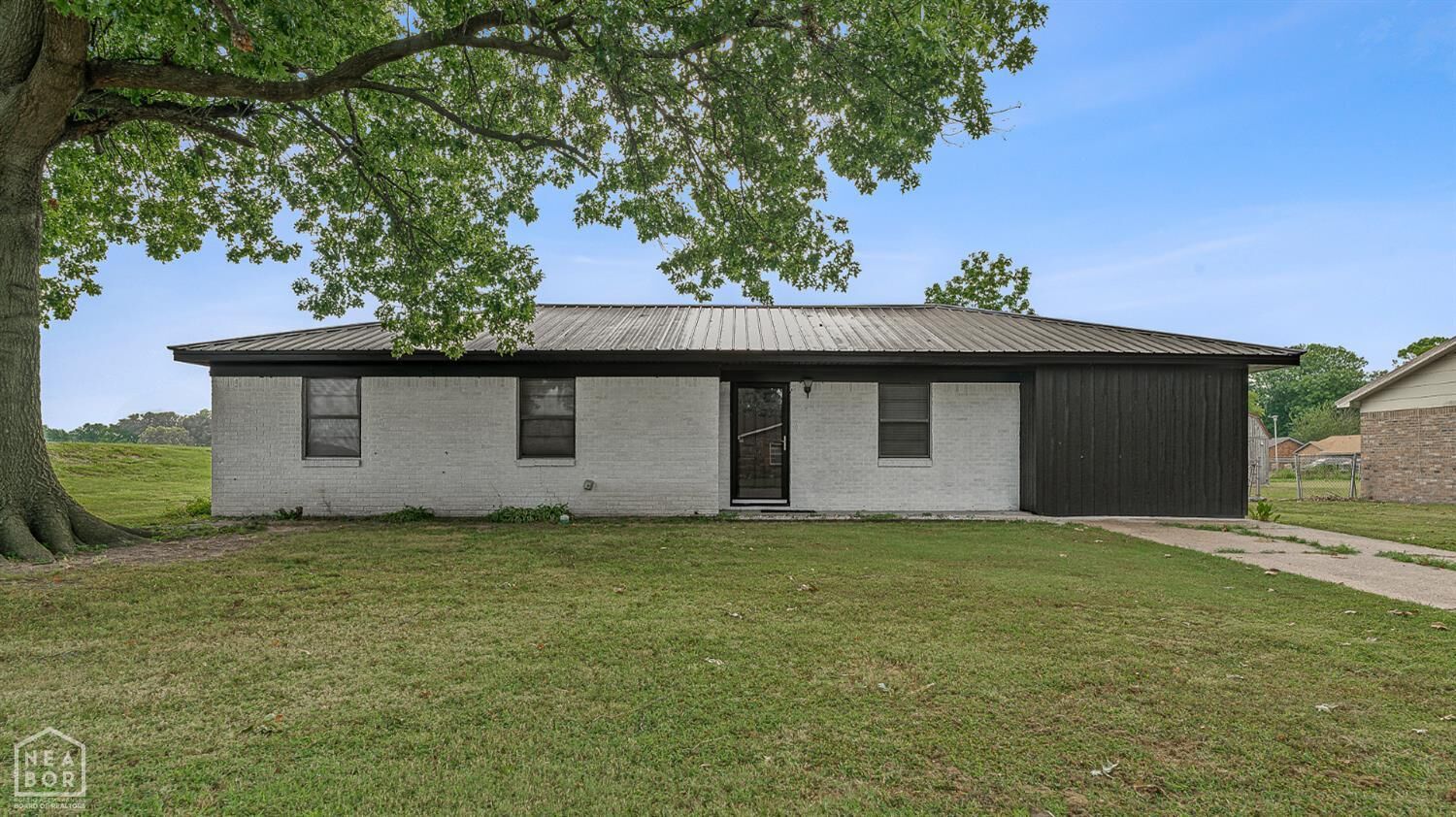 Property Photo:  101 Carriage Drive  AR 72370 