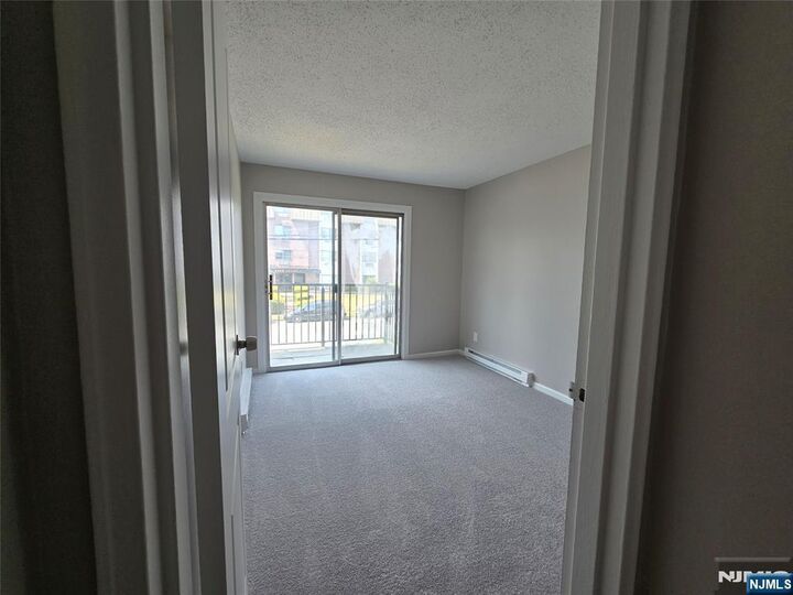 Property Photo:  322 Park Street 22  NJ 07601 