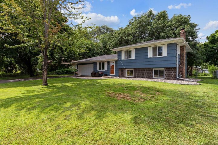 Property Photo:  16573 Flagstaff Way W  MN 55068 