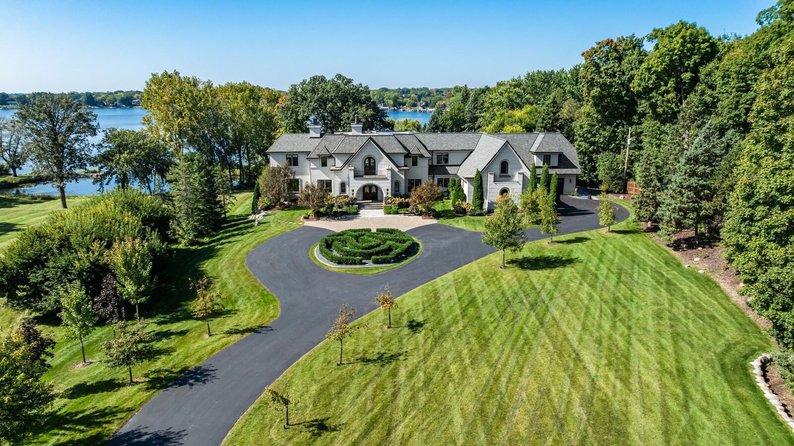 Property Photo: 1535 Bohns Point Road MN 55391