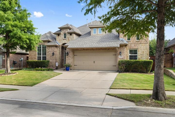 Property Photo: 3532 Gallant Trail TX 76244