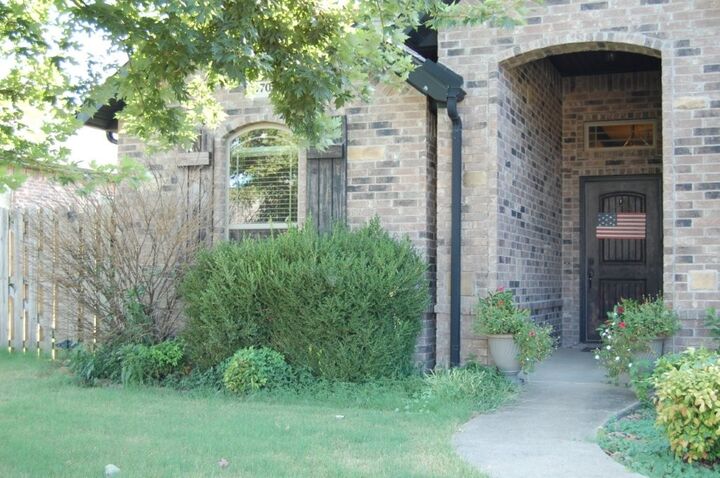 Property Photo: 5705 S 63rd Street AR 72758