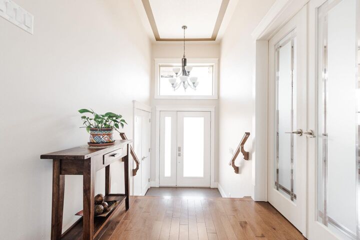 Property Photo:  112 Woodpecker Green  AB T9K 0L3 