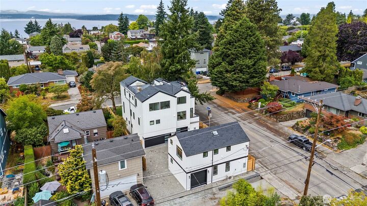 Property Photo: 5121 SW Genesee Street WA 98116