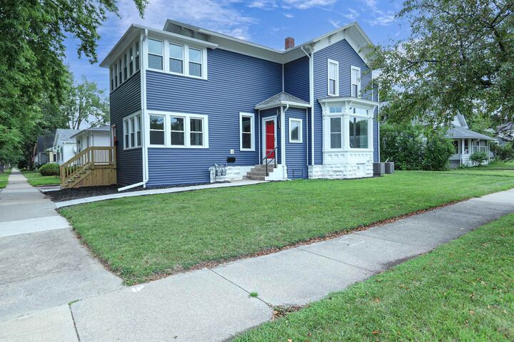 Property Photo:  553 W 16th Avenue  WI 54902 