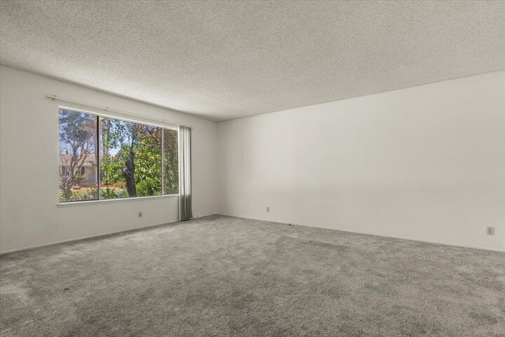 Property Photo: 185 Castillon Way CA 95119