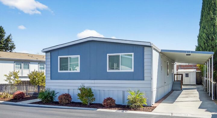Property Photo: 2151 Oakland Road 14 CA 95131