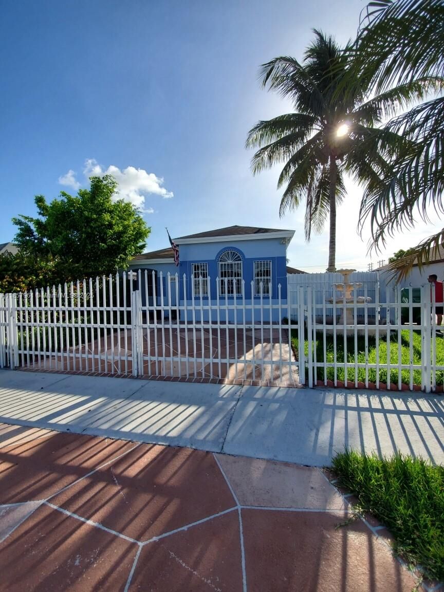 Property Photo: 18120 SW 137th Path FL 33177