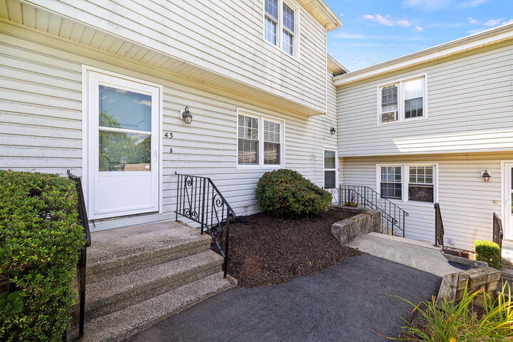 Property Photo: 43 Whittlesey Drive 43 CT 06801