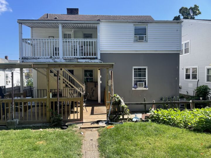 Property Photo:  28 Anderson Street  CT 06902 