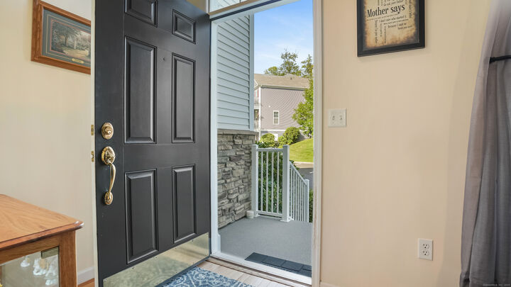Property Photo:  4 Brinscall Court 4  CT 06810 