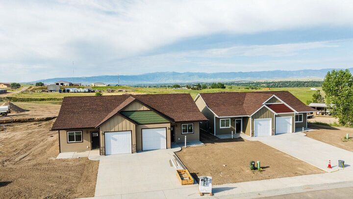 Property Photo: 632 Valley View Drive WY 82801