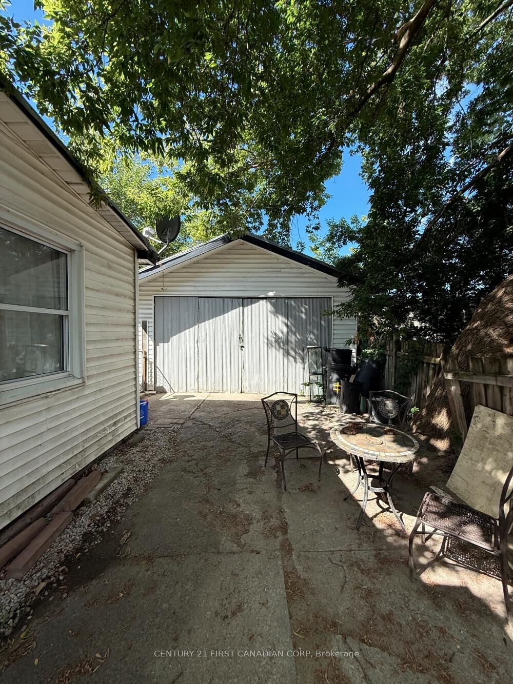 Property Photo: 197 Clarence Street ON N6B 2J8